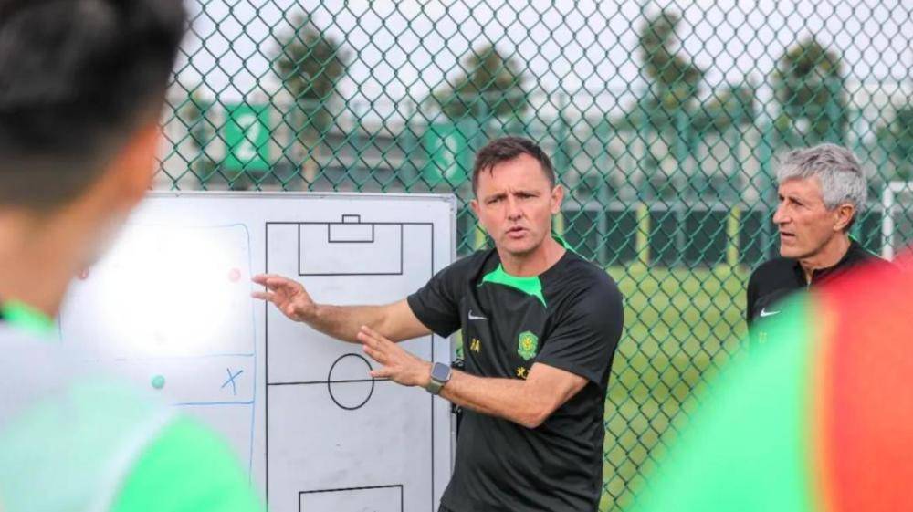 九游官方平台-包含西甲赛程吃紧；北京国安国际比赛日更衣室发声；底气十足；赛季目标并未改变的词条