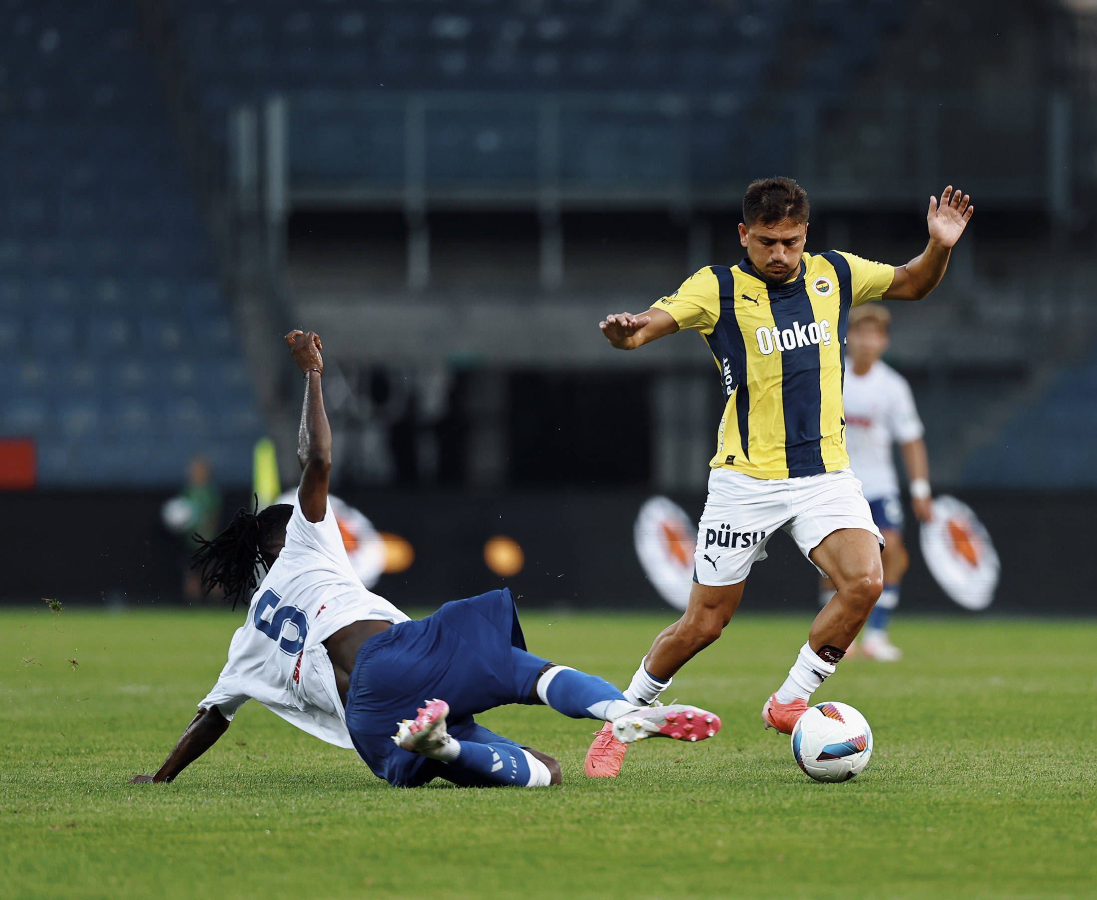 jiuyou官网入口-关于欧冠赛程吃紧，费耶诺德赛后回应争议，媒体盛赞，高层口径保持一致的信息